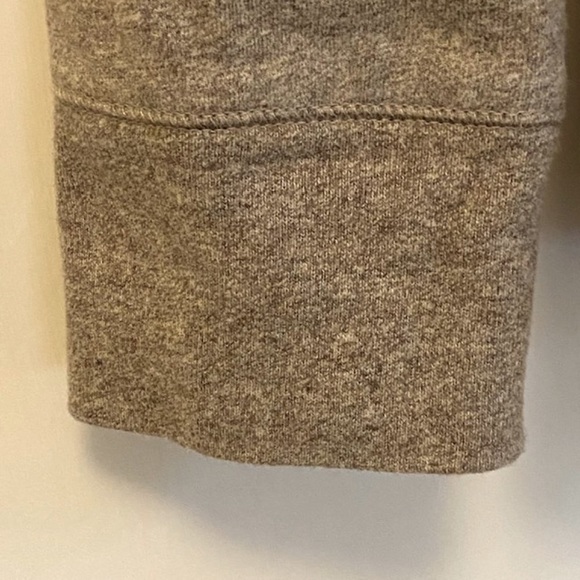 Banana Republic Men's Henley in Oatmeal - Picture 8 of 10